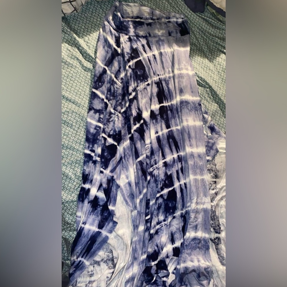 Elegant Tie-Dye Maxi Skirt